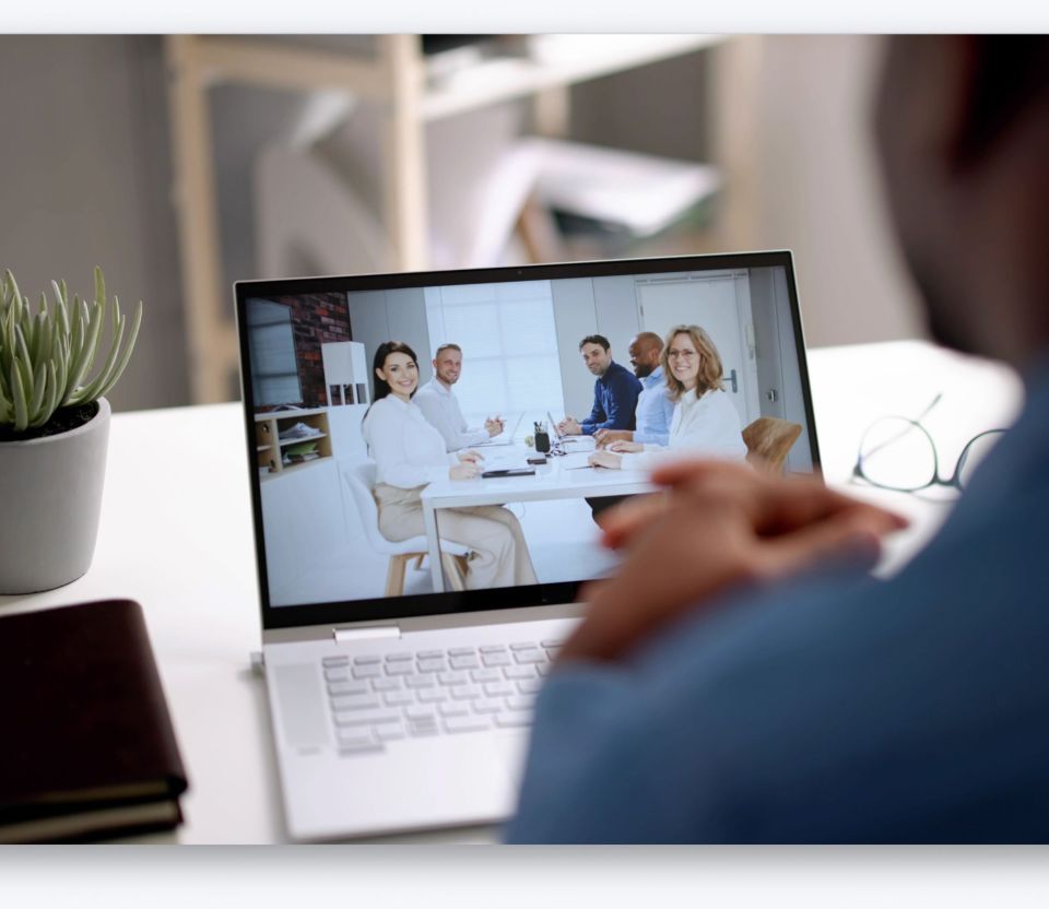 Online meeting voor implementatie